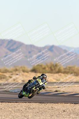 media/Dec-07-2025-CVMA (Sun) [[3e7d2de5dc]]/Race 18-Formula Twins-Formula 40 UL/